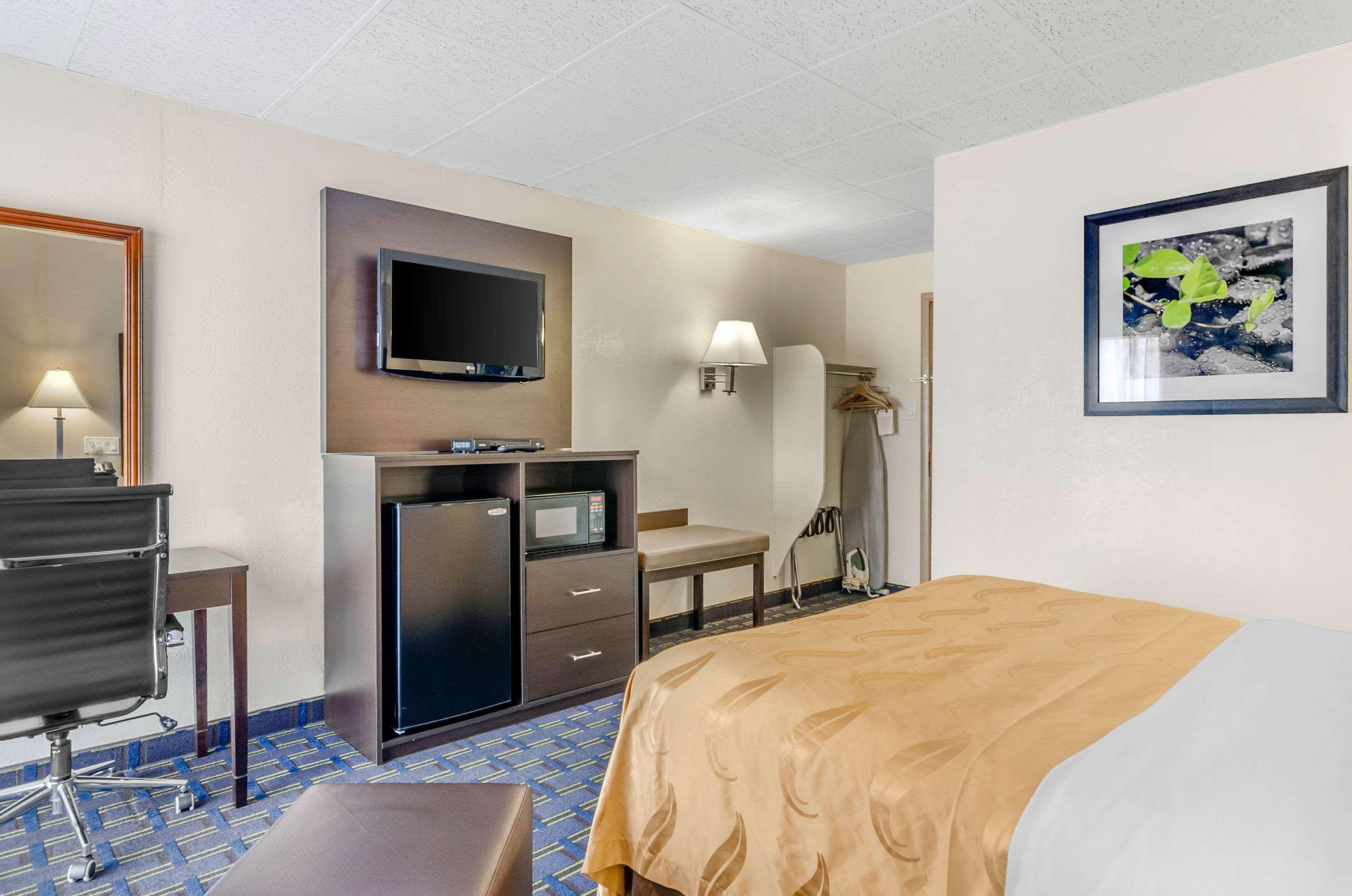Quality Inn Waynesboro - Skyline Drive Экстерьер фото