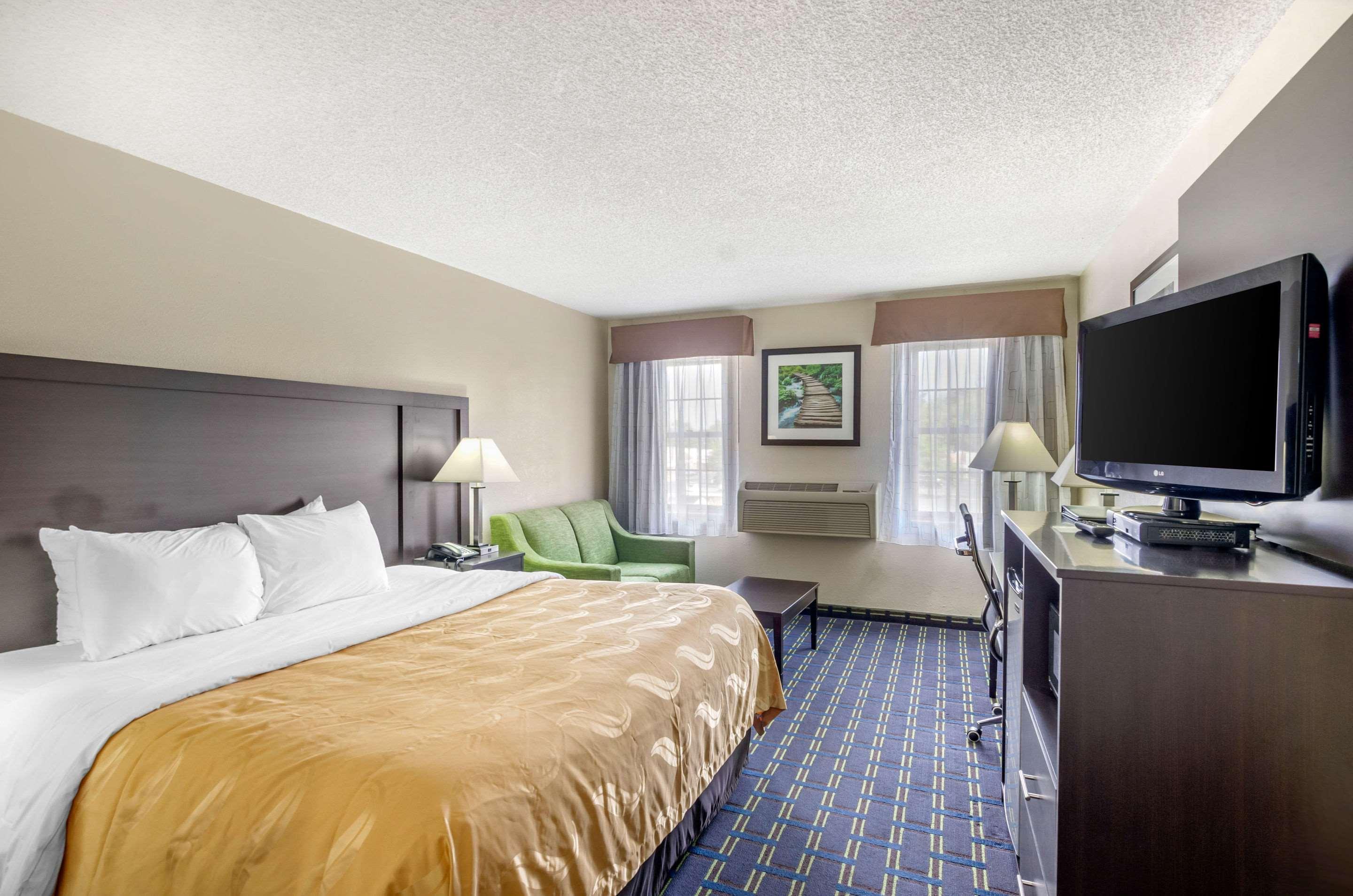 Quality Inn Waynesboro - Skyline Drive Экстерьер фото