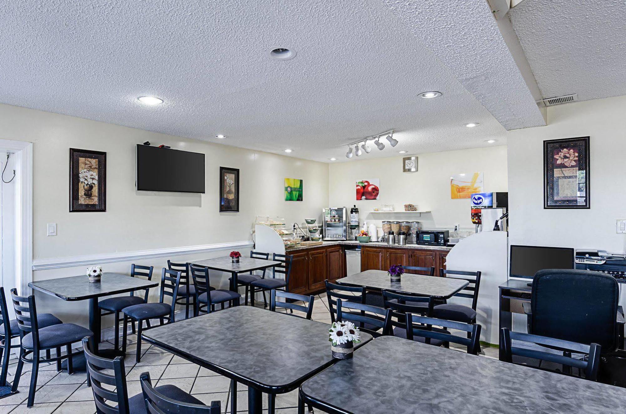 Quality Inn Waynesboro - Skyline Drive Экстерьер фото